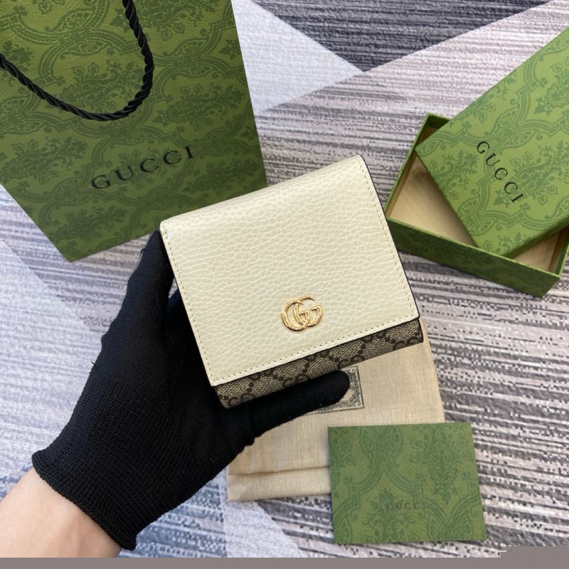 G*u*i wallets & purse
